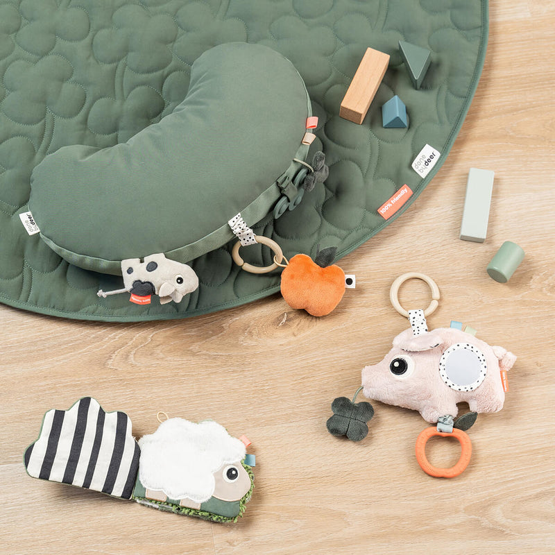 Tummy time activity pillow